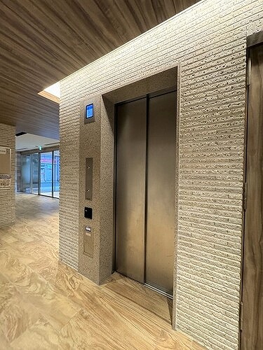 ライオンズ早稲田ミレス5階 エレベーター　※2024年7月撮影