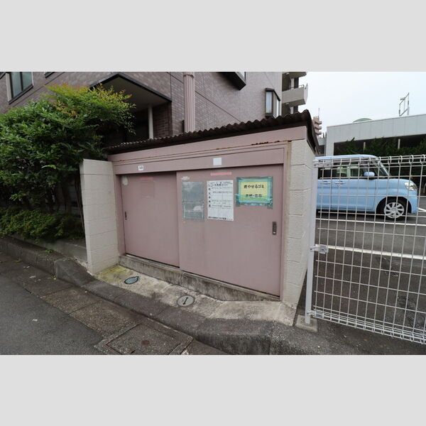 シャイニーヒル 周辺