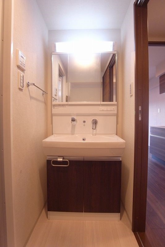 ヴァンベール横浜鶴見 洗面