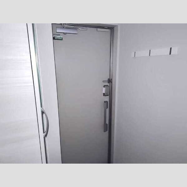 D-ROOM元横山町2丁目102号室 玄関