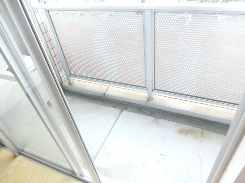 イーストアベニュー2階 ※同タイプの違うお部屋のお写真です。