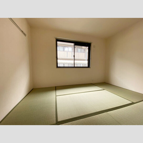 プリムヴェール　弐番館105号室 和室6帖