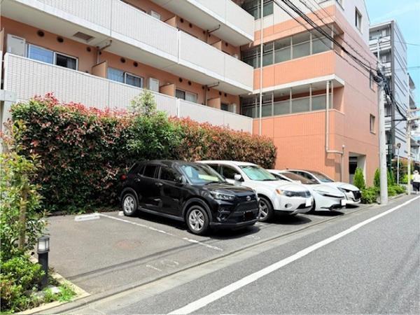 パークスフィア中野富士見町4階 駐車場