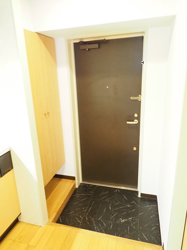 グランドゥール日吉2階 玄関