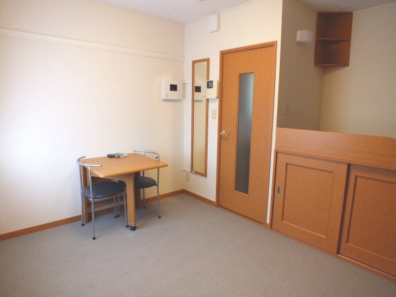 レオパレス武蔵野 寝室