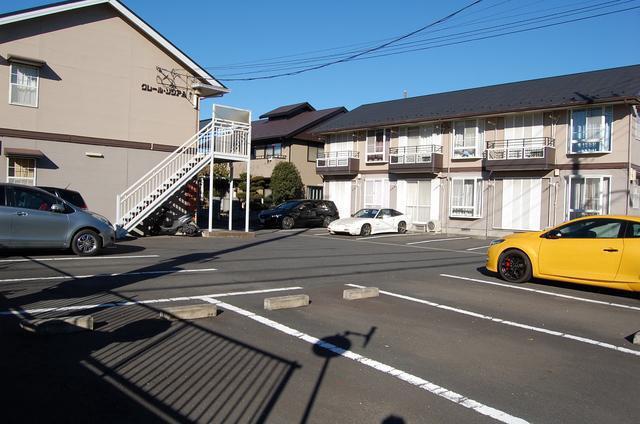 クレールソシアＡ 駐車場