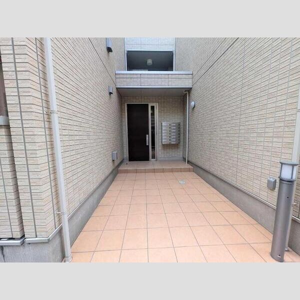 グランシャリオ大森 エントランス