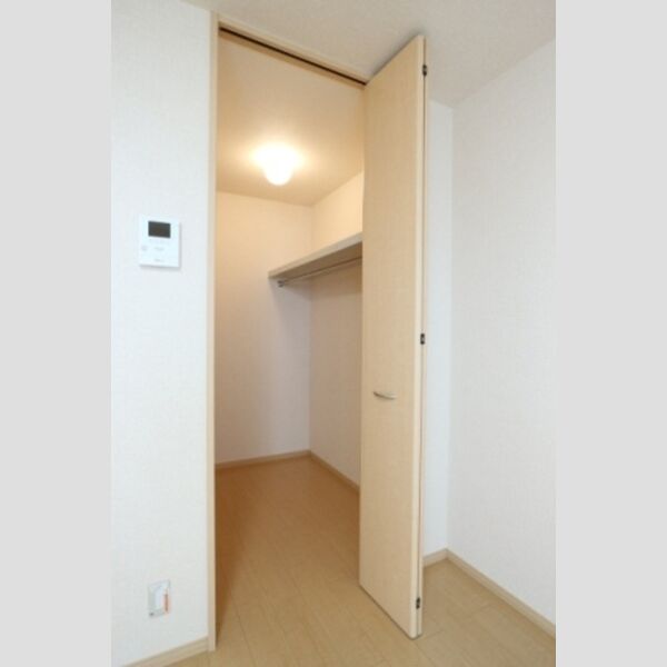 コンフォール.K202号室 ウォークインクローゼット