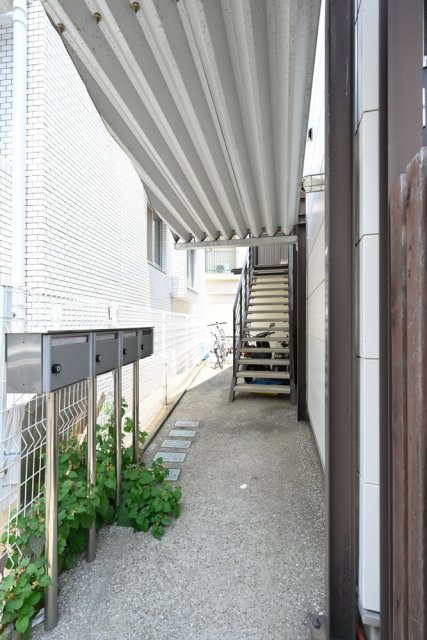 梨本アパート1階 エントランス