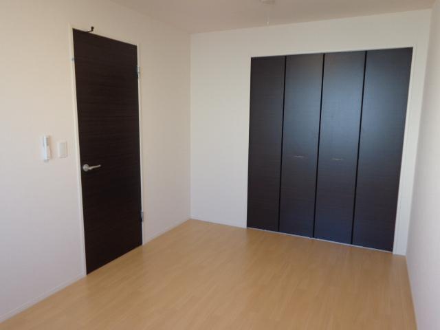 セレーノ・東栖 洋室