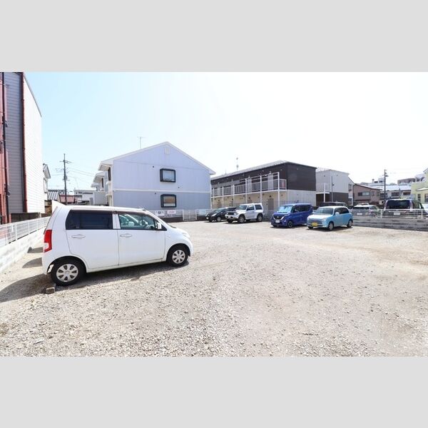 サンハイツ習志野 駐車場