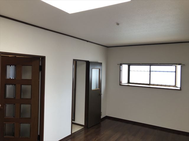 ホワイトヴィラ杉 リビング