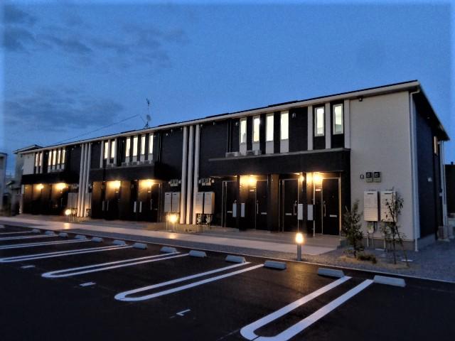 ティープラントⅤ 外観写真（夜）