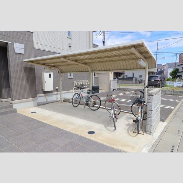 プルミエール大宮七里　B 駐輪場