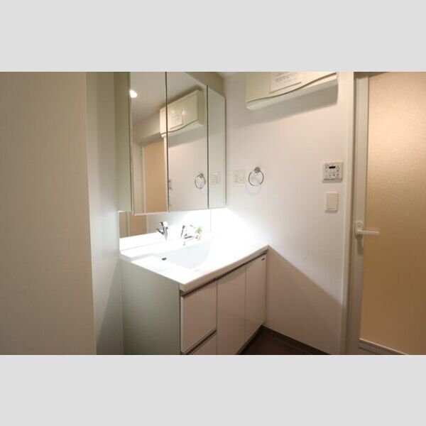 アンクレージュ 洗髪洗面化粧台