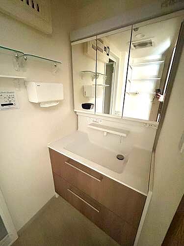 ライオンズマンション西新井大師第５ 独立洗面台