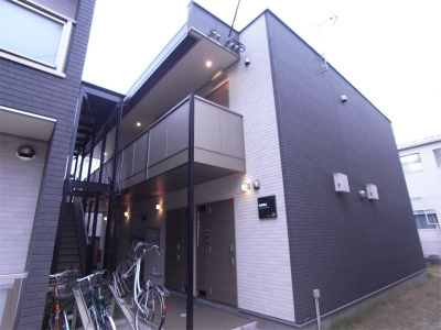 リブリ・ラ・ヴィータ 大島1階 外観