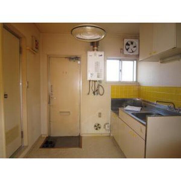 エステートピア内田 リビング