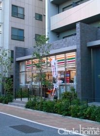 パレス池袋Ｂ セブン-イレブン 板橋３丁目店