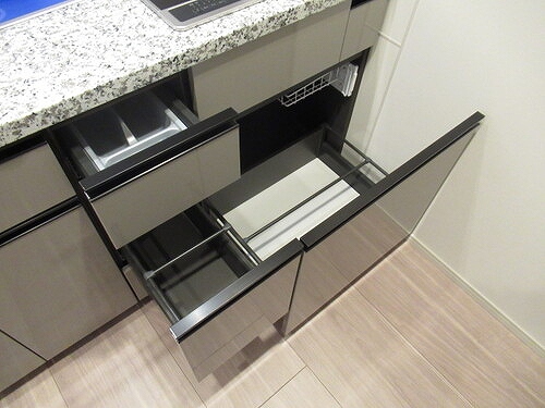 プラウドシティ武蔵浦和ステーションアリーナ18階 キッチン収納