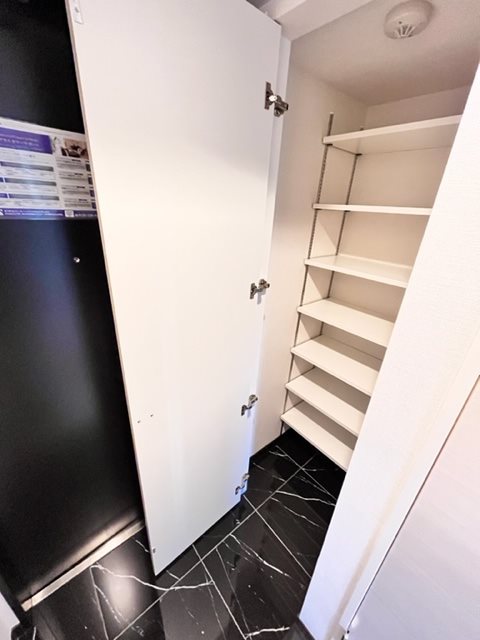 レジディア板橋本町プレイス2階 収納