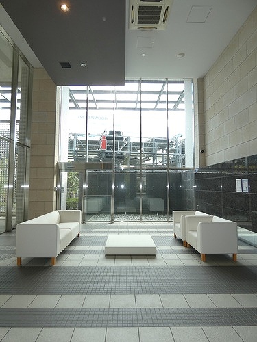 ライオンズ横浜新子安ハーバーコート6階 ロビー