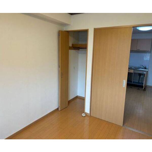 ロイヤル三原台 収納