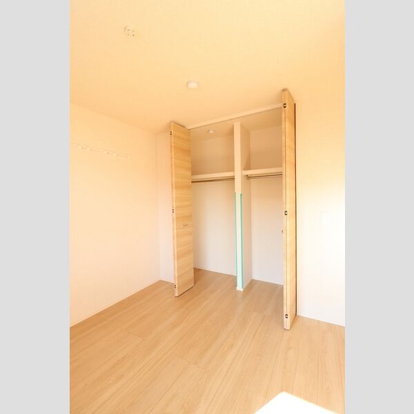 フェリーチェおおたかの森Ⅱ クローゼット