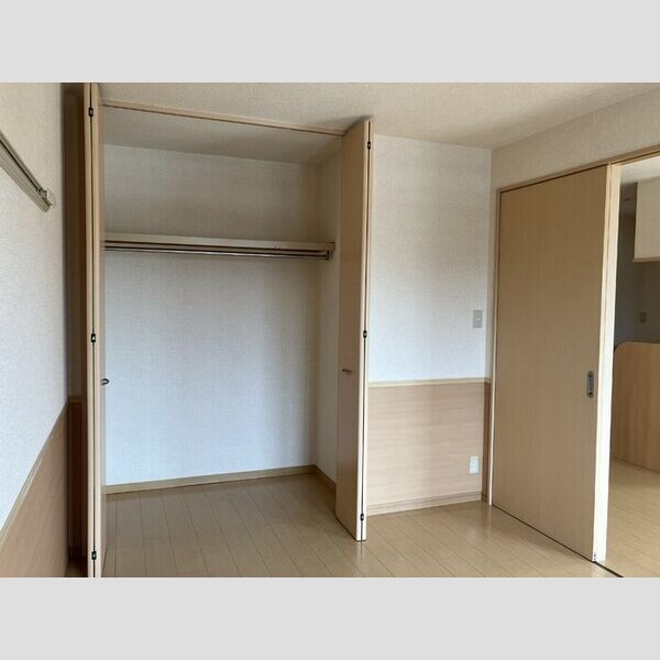 フレスカ201号室 洋室①