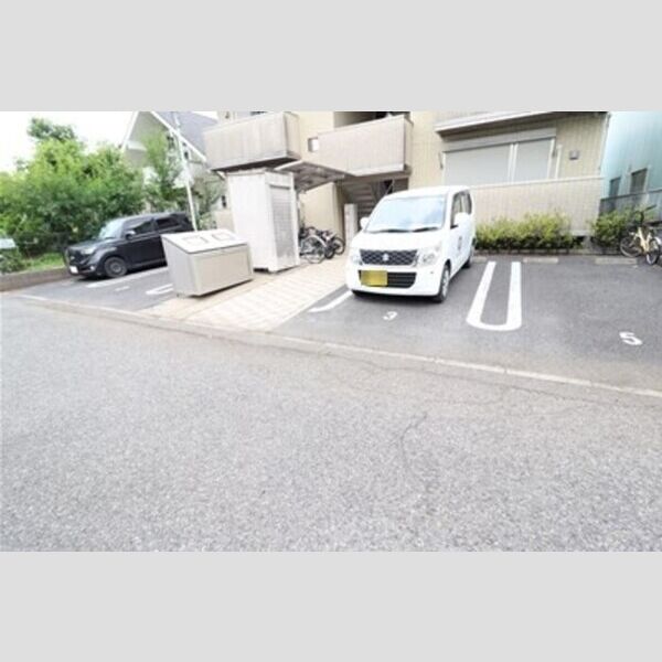 プリマベーラⅡ 駐車場