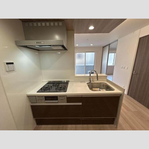 セレスティア西綾瀬106号室 キッチン