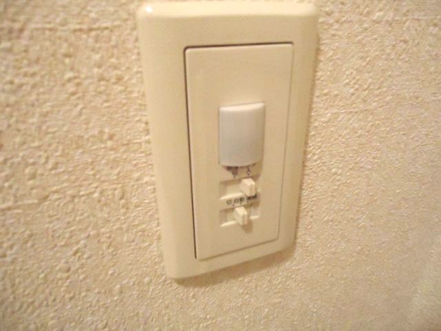 ベリーランズ102号室 人感センサー