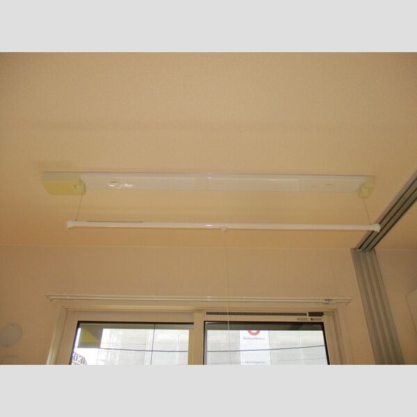 ソレアードカーサ202号室 室内物干し