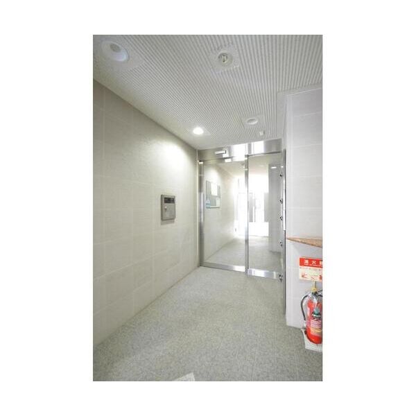 メゾン椿302号室 エントランス