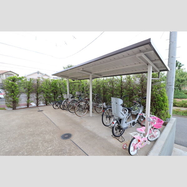 リビングタウンおゆみ野 駐輪場