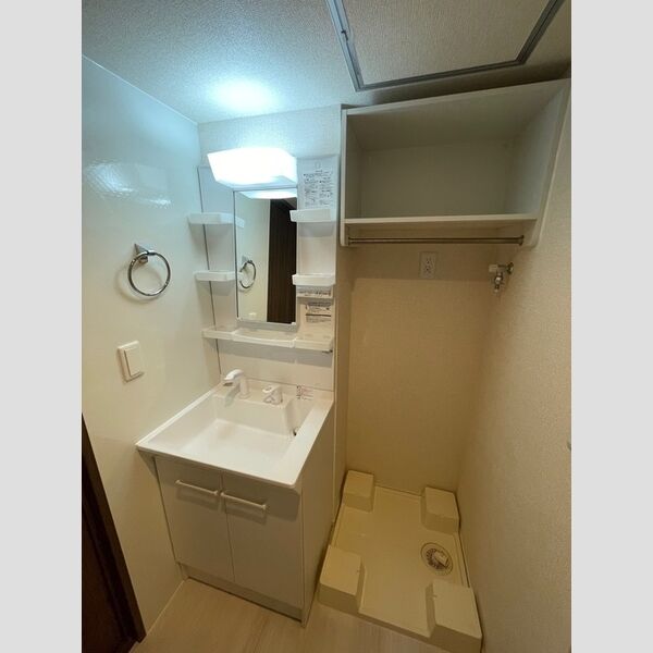 D'Bless湘南台6丁目 洗面所