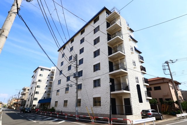 秀和谷津遊園レジデンスの外観画像