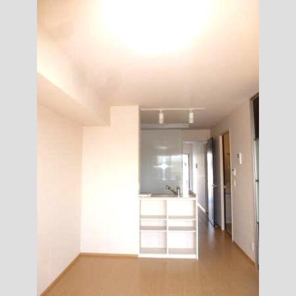 サンモール(新宿町)103号室 洋室