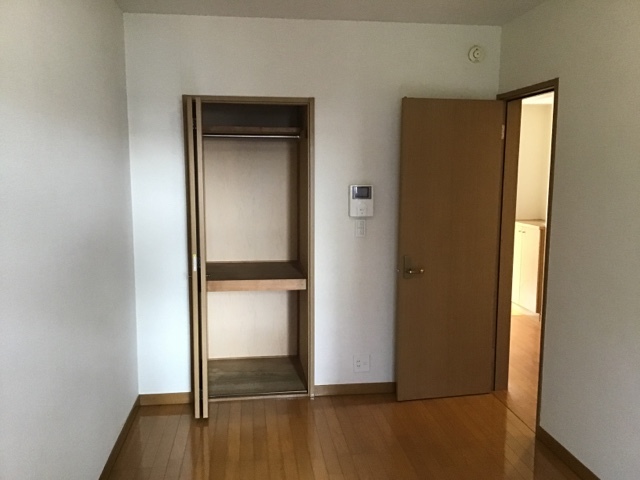 メゾンエルミタージュ 寝室