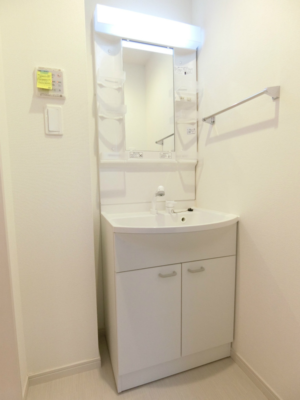 リブリ・ロコロ4階 洗面