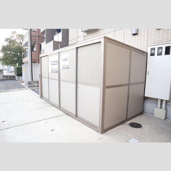 SAMIA川口元郷 ゴミストッカー