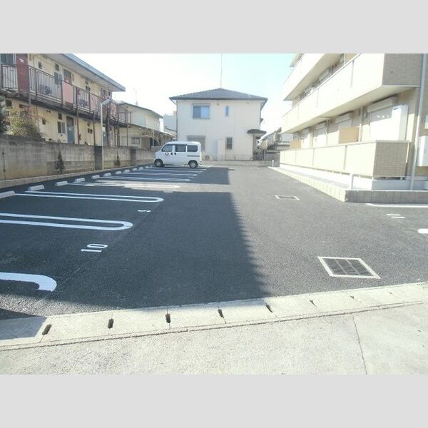 フェリシティ貝塚 駐車場