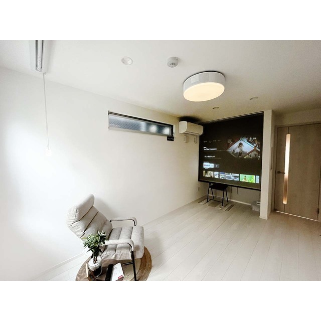 ピークヴィレ東向島301号室 プロジェクター使用イメージ