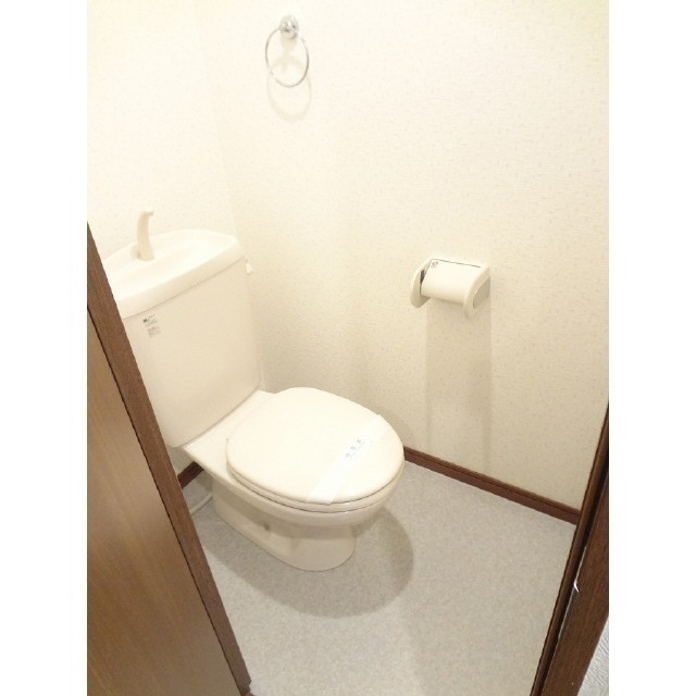 アンプルール フェールクレアシオ 内観