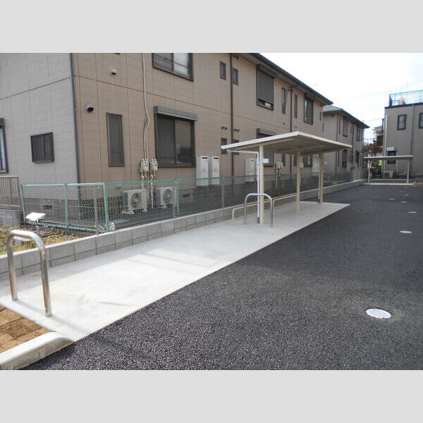 ロイジェントパークス草加手代　A 駐輪場