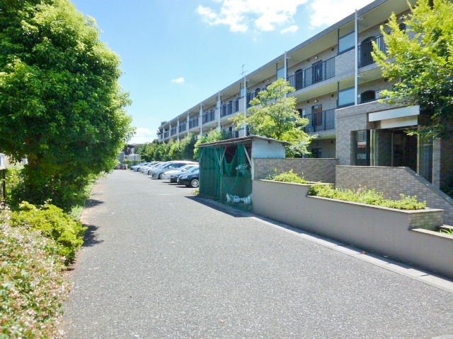 第３緑光コーポラス0305号室 駐車場は敷地内・平置き
