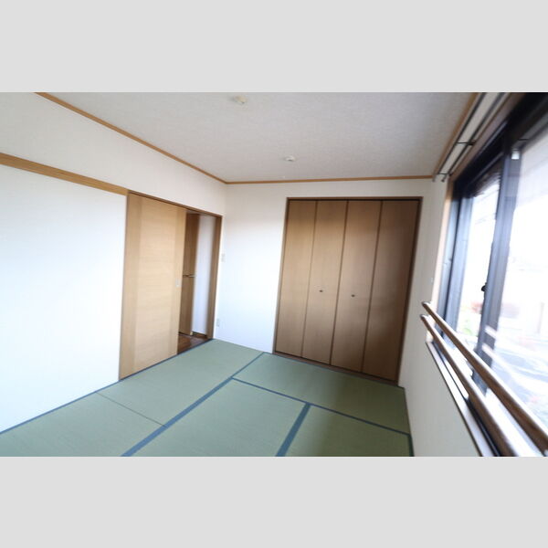 パークサンハイム202号室 和室