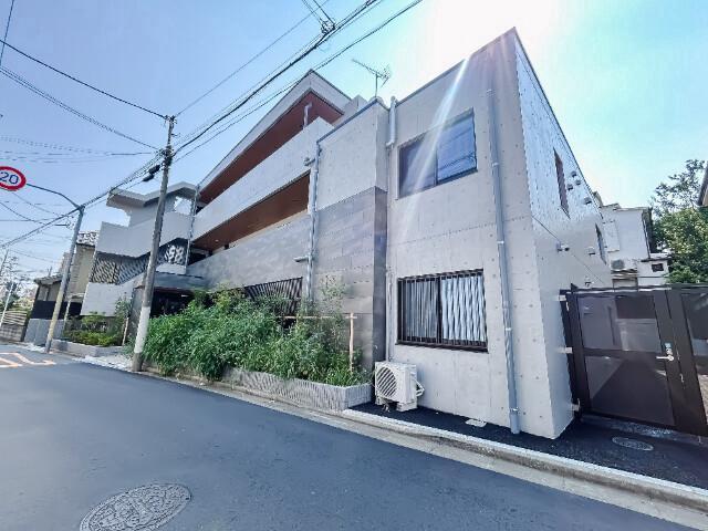 Ｌｉｂｅｒｔｅ沼袋1階 外観