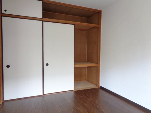 ＣＥＲＥＺＡ　ＳＡＫＡＭＯＴＯ0301号室 洋室１　収納　※別号室の参考写真です(現況優先・仕様違いの場合あり)