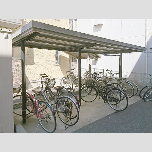 カステロ・デ・グロリア303号室 駐輪場